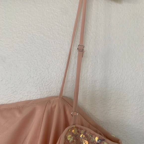 NWT Bringing the Sparkle Blush Iridescent Sequin Bodycon Mini Dress - Picture 11 of 11